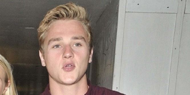 Ben Hardy - Age, Family, Bio | Famous Birthdays