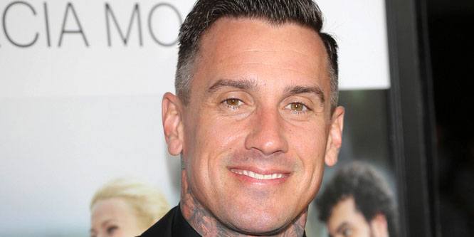 Carey Hart - Age, Family, Bio | Famous Birthdays