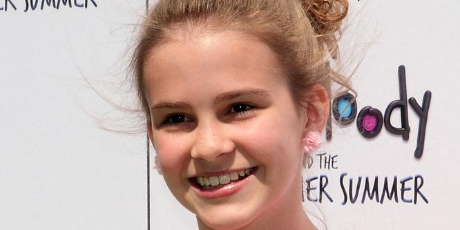 Taylar Hender Bio Family Trivia Famous Birthdays