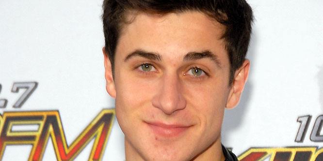 David Henrie - Age, Family, Bio | Famous Birthdays