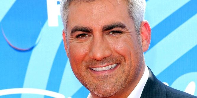 Taylor Hicks - Age, Family, Bio | Famous Birthdays