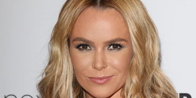 Amanda Holden - Age, Family, Bio | Famous Birthdays