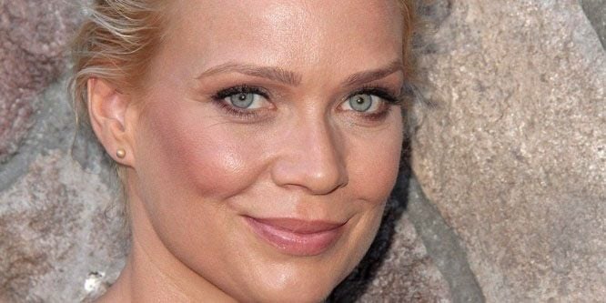 Laurie Holden - Age, Family, Bio | Famous Birthdays