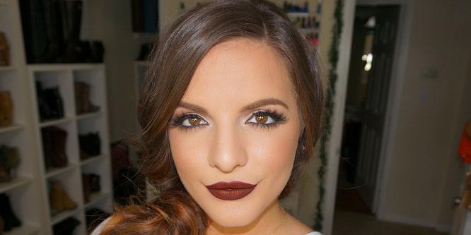 Casey Holmes - Age, Family, Bio | Famous Birthdays