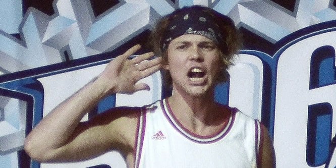 Ashton Irwin - Age, Family, Bio | Famous Birthdays