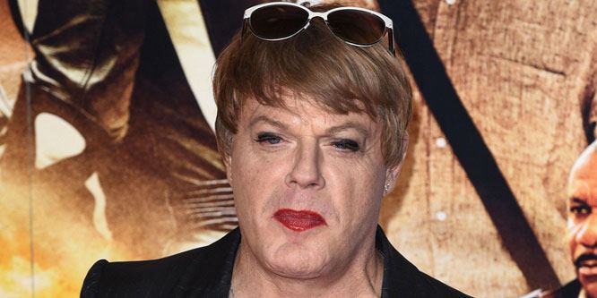 Suzy Eddie Izzard - Age, Family, Bio | Famous Birthdays