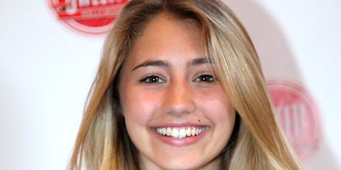 Lia Marie Johnson Smoking