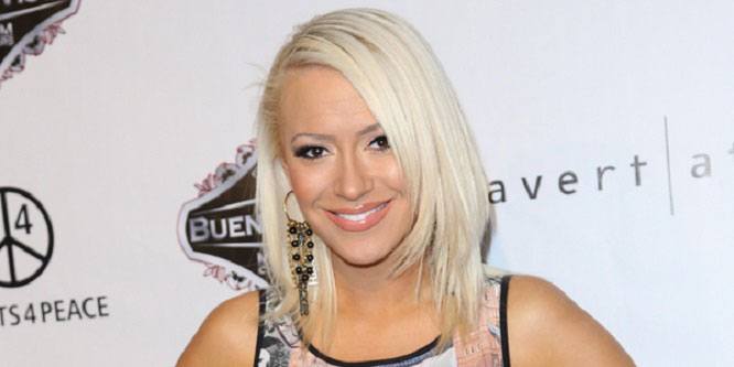 Kaya Jones - Age, Family, Bio | Famous Birthdays