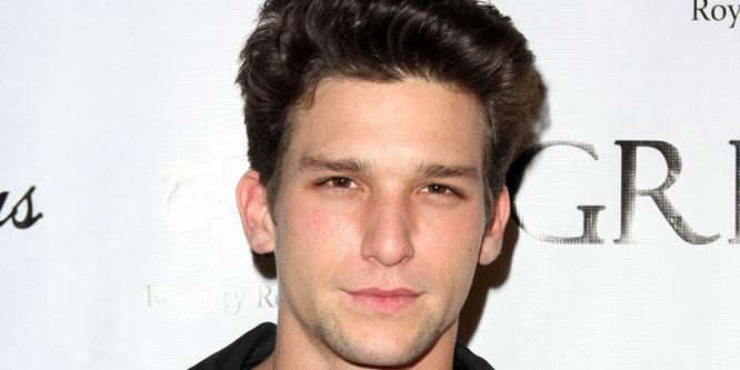 Daren Kagasoff - Age, Family, Bio | Famous Birthdays