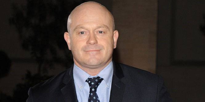 Ross Kemp - Age, Family, Bio | Famous Birthdays