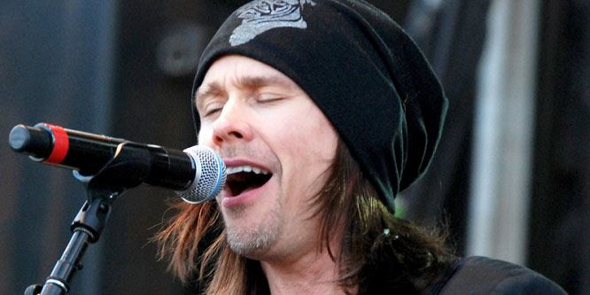 Myles Kennedy - Age, Family, Bio | Famous Birthdays