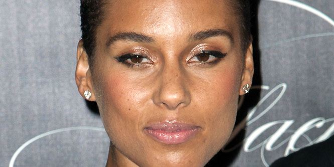 Alicia Keys - Age, Family, Bio | Famous Birthdays