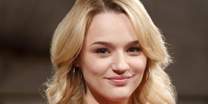 Hunter King - Age, Family, Bio | Famous Birthdays