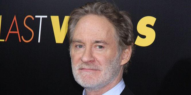 Kevin Kline - Age, Family, Bio | Famous Birthdays