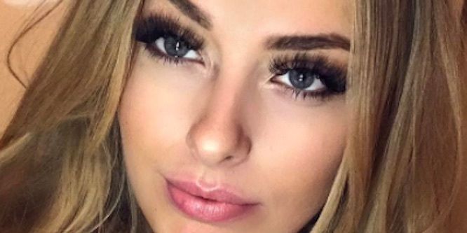 Corinna Kopf - Age, Family, Bio | Famous Birthdays