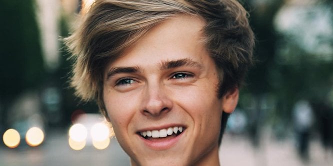 Luke Korns - Age, Family, Bio | Famous Birthdays