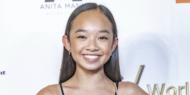 Nicole Laeno - Age, Family, Bio | Famous Birthdays