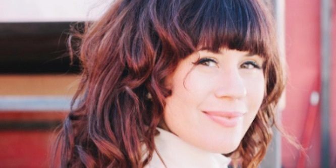 Elsie Larson Net Worth 2025: A Beautiful Mess Co-Founder’s Success Elsie Larson - Age, Family, Bio | Famous Birthdays