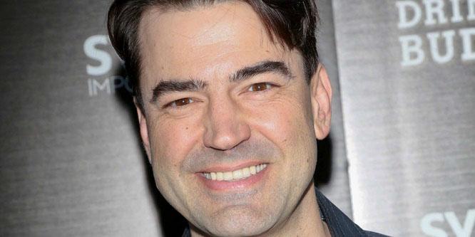 Ron Livingston - Age, Family, Bio | Famous Birthdays