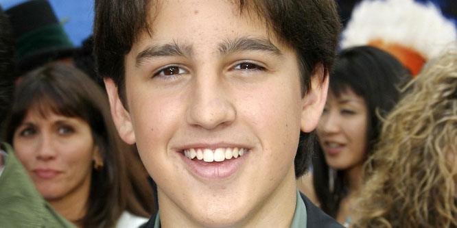 Eric Lloyd - Age, Family, Bio | Famous Birthdays
