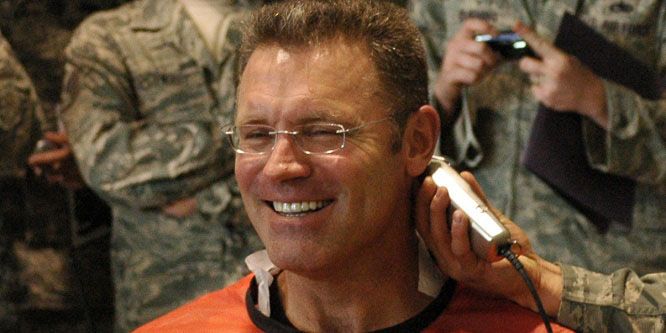 Howie Long - Age, Family, Bio | Famous Birthdays