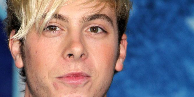 Riker Lynch - Age, Family, Bio | Famous Birthdays