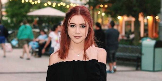 Brianna Maphis - Age, Family, Bio | Famous Birthdays