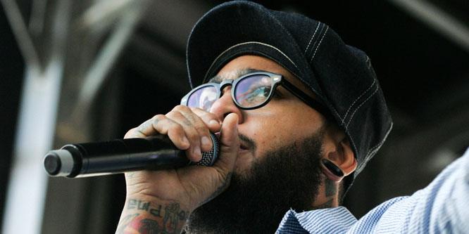 Travie McCoy - Age, Family, Bio | Famous Birthdays