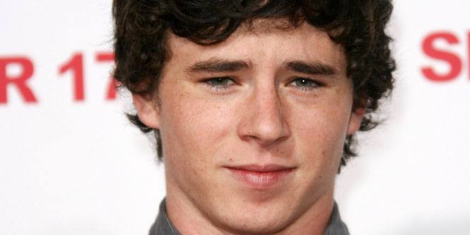 Charlie McDermott - Age, Family, Bio | Famous Birthdays