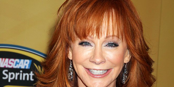 Reba McEntire - Age, Family, Bio | Famous Birthdays