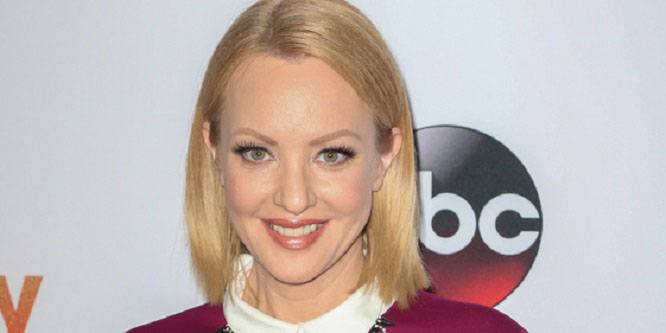 Wendi McLendon-Covey - Age, Family, Bio | Famous Birthdays