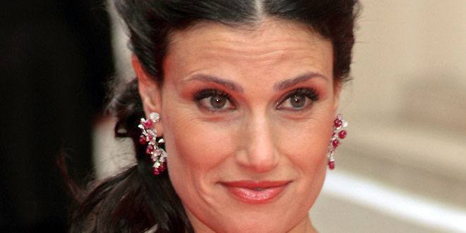 Idina Menzel - Age, Family, Bio | Famous Birthdays