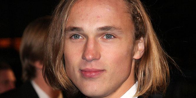 William Moseley - Age, Family, Bio | Famous Birthdays