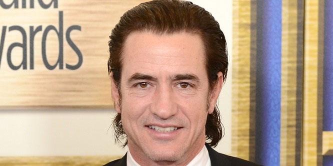 Dermot Mulroney - Age, Family, Bio | Famous Birthdays