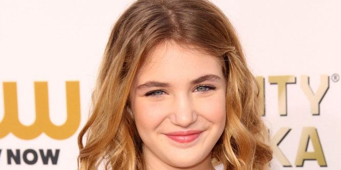Sophie Nelisse - Age, Family, Bio | Famous Birthdays