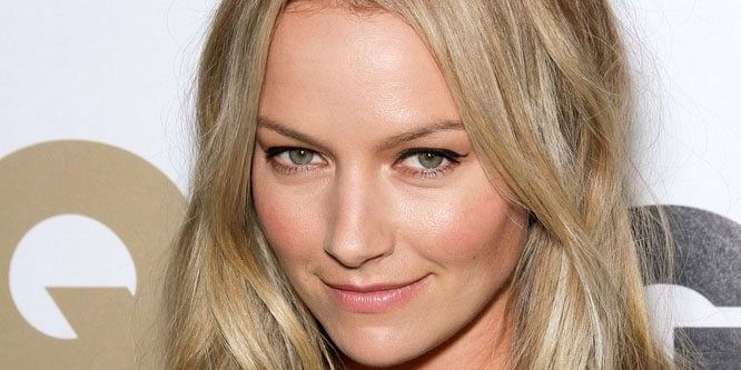 Becki Newton - Age, Family, Bio Famous Birthdays