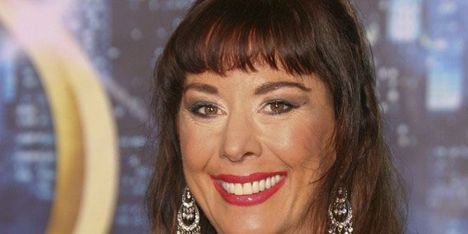 Paige O’Hara - Age, Family, Bio | Famous Birthdays