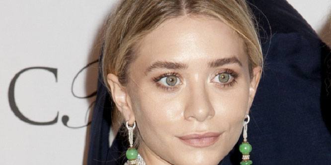 Ashley Olsen - Age, Family, Bio | Famous Birthdays
