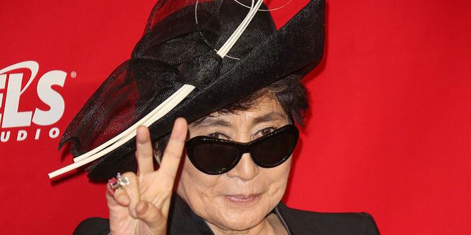 Yoko Ono - Age, Family, Bio | Famous Birthdays