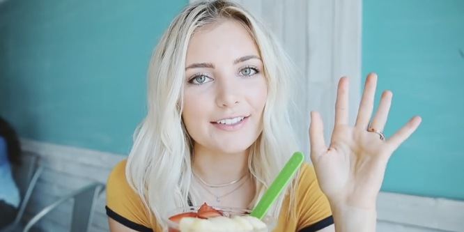 Aspyn Ovard - Age, Family, Bio | Famous Birthdays