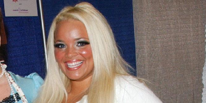 Trisha Paytas - Age, Family, Bio | Famous Birthdays