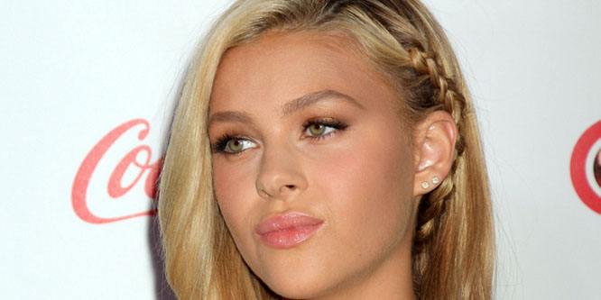 Nicola Peltz - Age, Family, Bio | Famous Birthdays