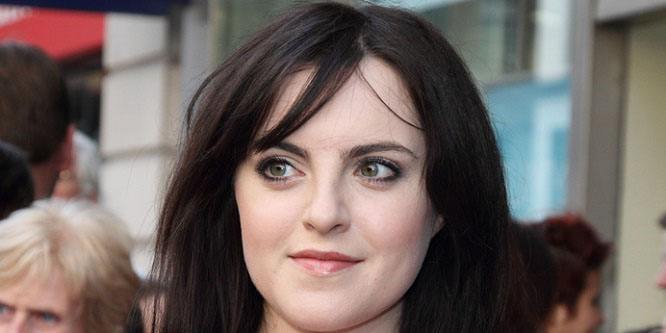 Niamh Perry - Age, Family, Bio | Famous Birthdays