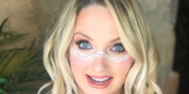 Loryn Powell - Age, Family, Bio | Famous Birthdays