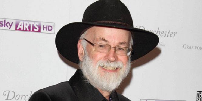 Terry Pratchett - Trivia, Family, Bio | Famous Birthdays