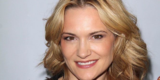 Victoria Pratt - Age, Family, Bio | Famous Birthdays