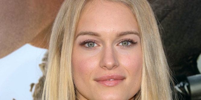 Leven Rambin - Age, Family, Bio | Famous Birthdays
