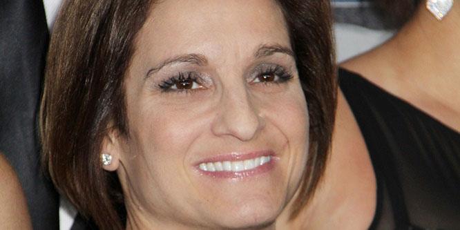 Mary Lou Retton - Age, Family, Bio | Famous Birthdays