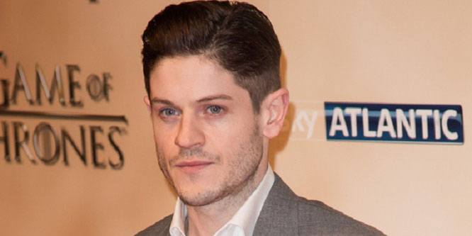 Iwan Rheon - Age, Family, Bio | Famous Birthdays