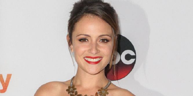 Italia Ricci - Age, Family, Bio | Famous Birthdays